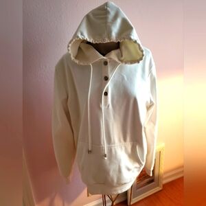 Exclusive heart White ultra soft hoodie with pouch pocket